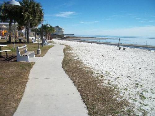 Cedar Cove Beach And Yacht Club Aparthotel Cedar Key Exterior photo
